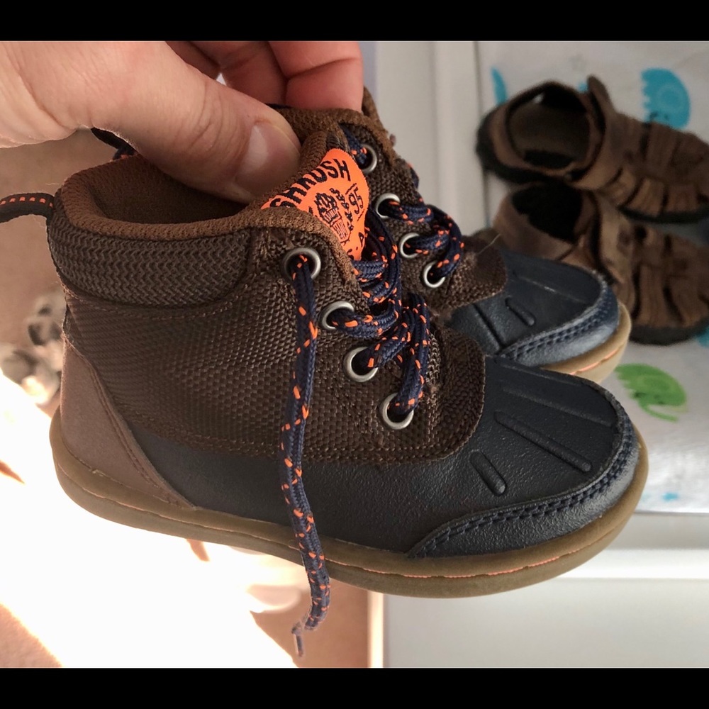 Oshkosh boys  rain boot